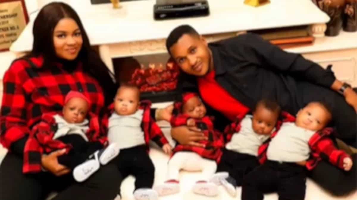 Cynthia Amaefule dopo anni di lotta contro la sterilità alla gioia di diventare madre di cinque gemelli