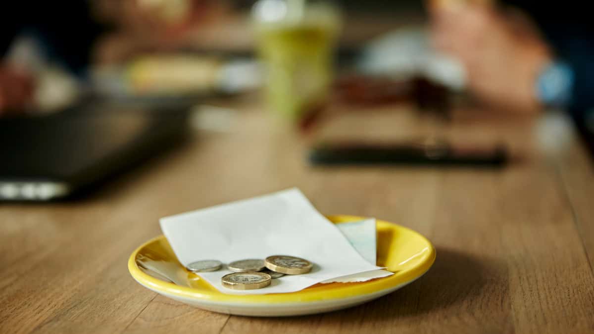 Il Coperto al ristorante è un retaggio medievale che sta svanendo